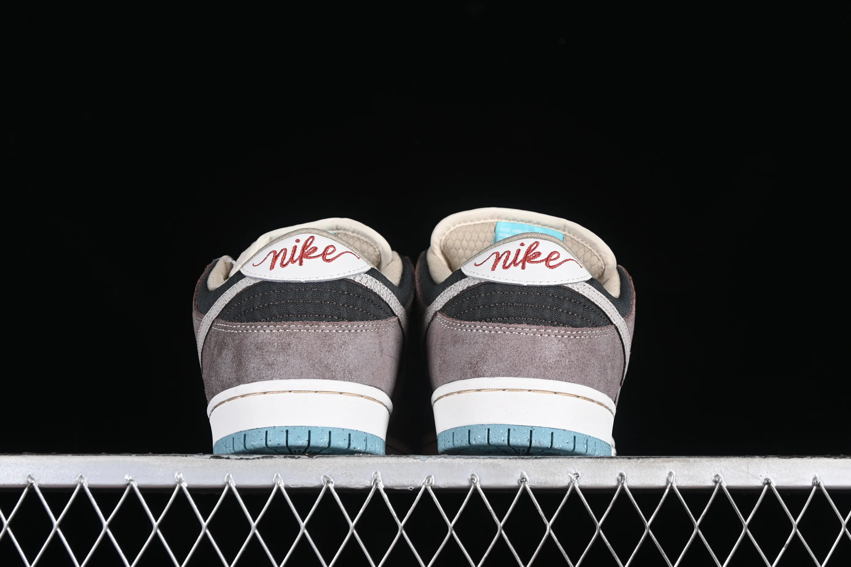 All Categories Nk SB Dunk Series Nk SB Dunk Low Low-top Sneakers Nk SB Dunk Low "Big Money Savings" Big Promotion Theme Embossed SB Low-top Casual Sneakers FZ3129-200